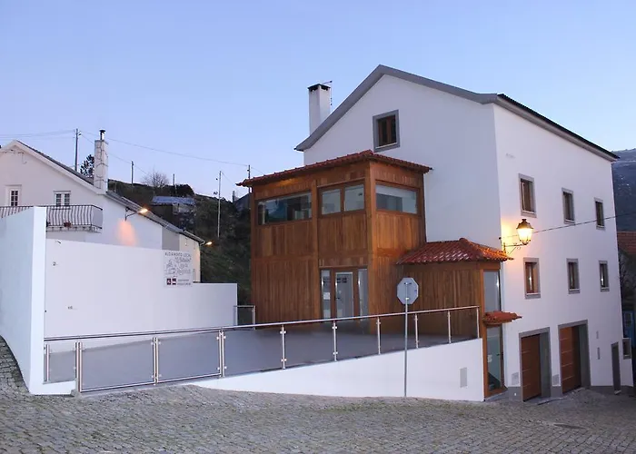 Pensjonat Casa Do Telheiro Sabugueiro (Guarda)